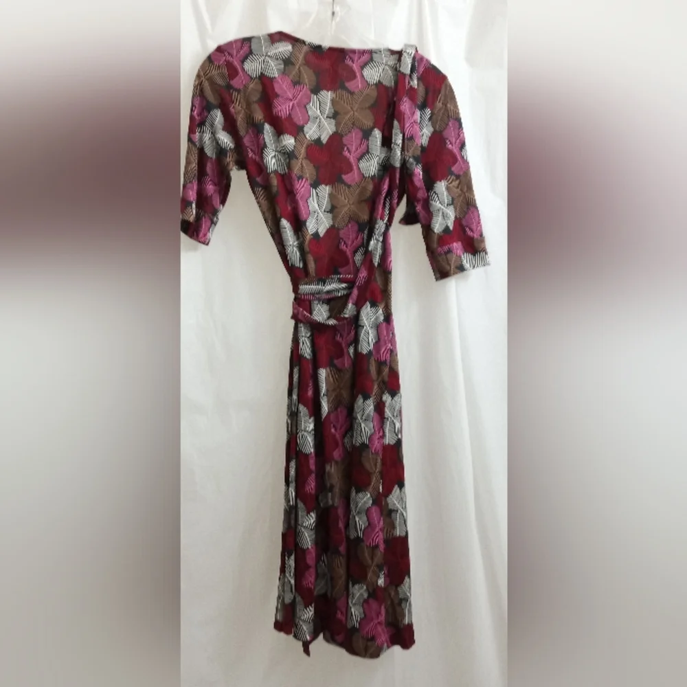 *🌟Diane Von Furstenberg 100% Silk Burgundy/Gray Iconic Wrap Kye Dress- Vintage - Picture 15 of 16